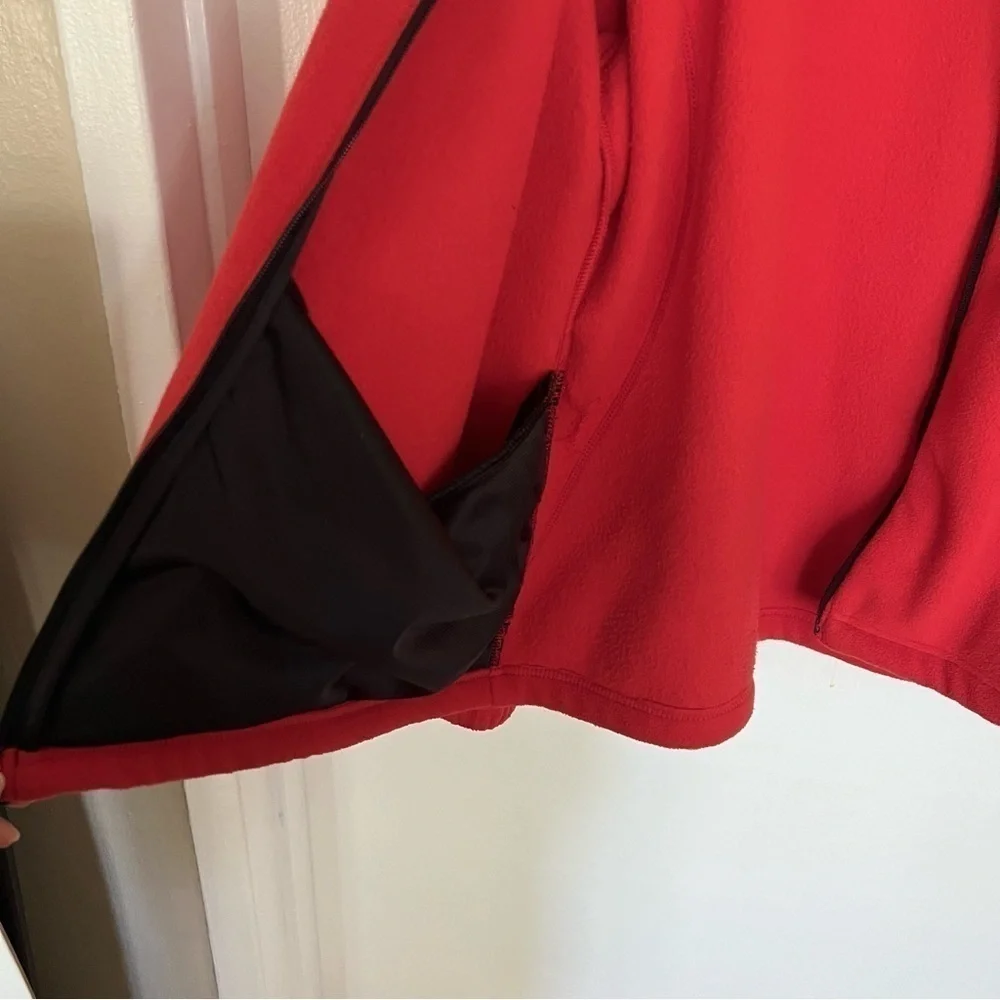 Izod red fleece